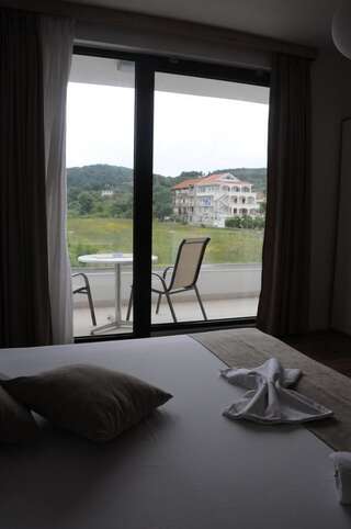 Апартаменты Accomodation Stanaj Улцинь Апартаменты с видом на сад-3